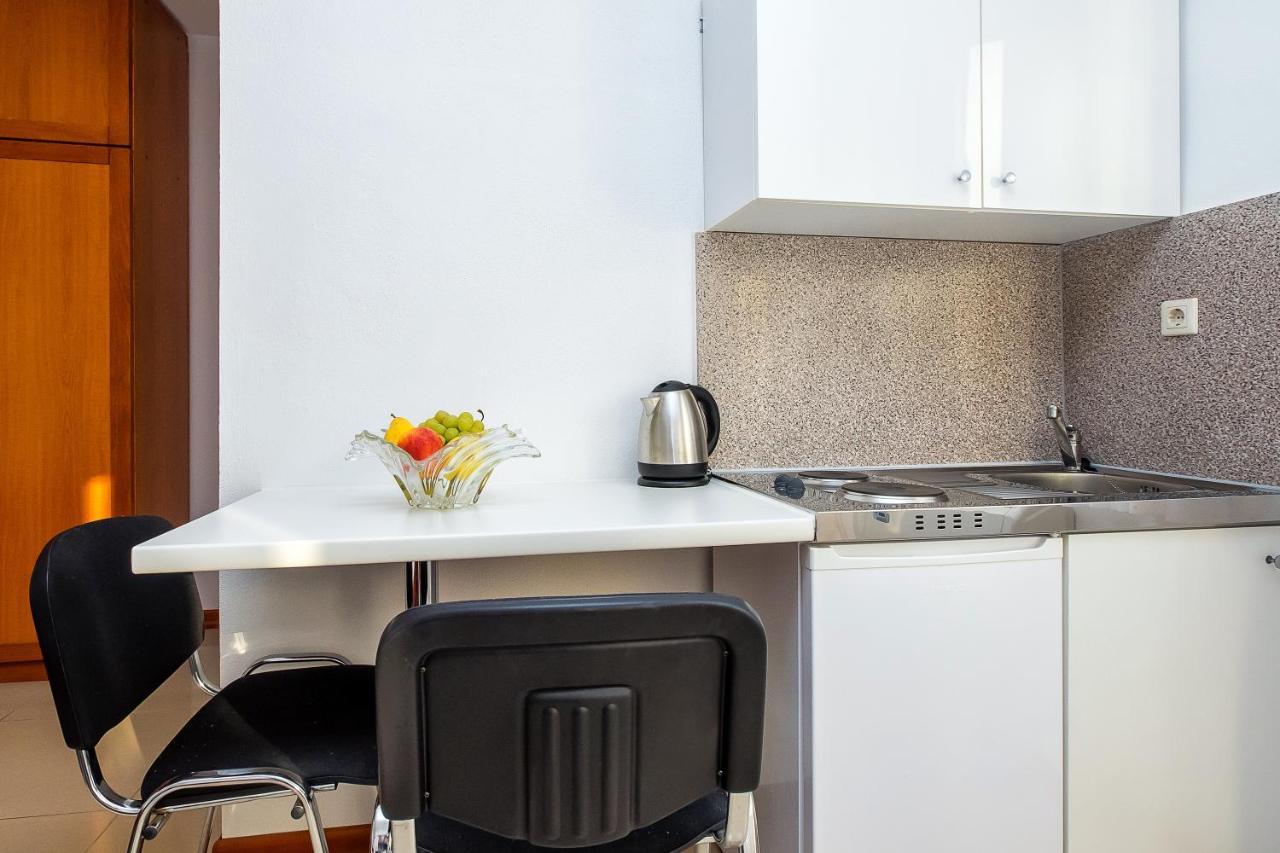 Apartments Toni 2000 Подстрана Екстериор снимка