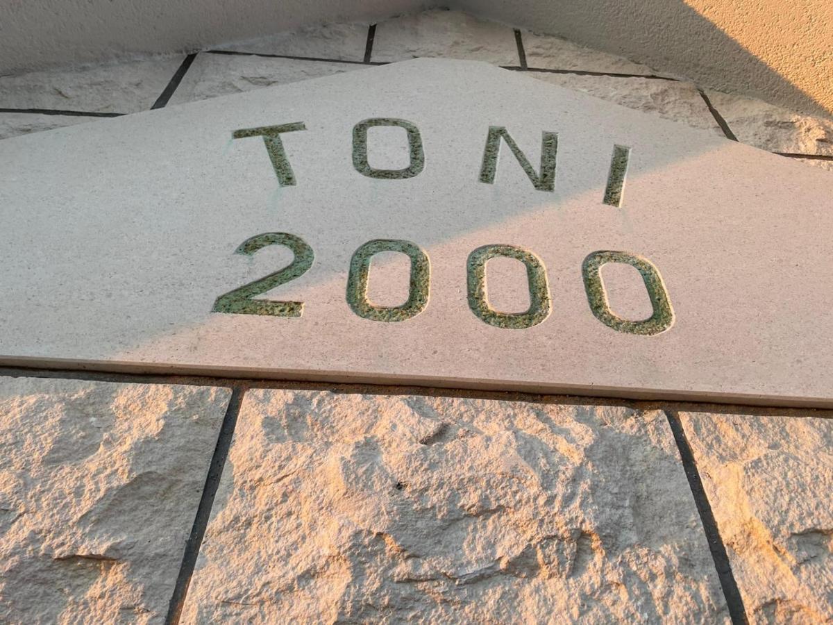 Apartments Toni 2000 Подстрана Екстериор снимка